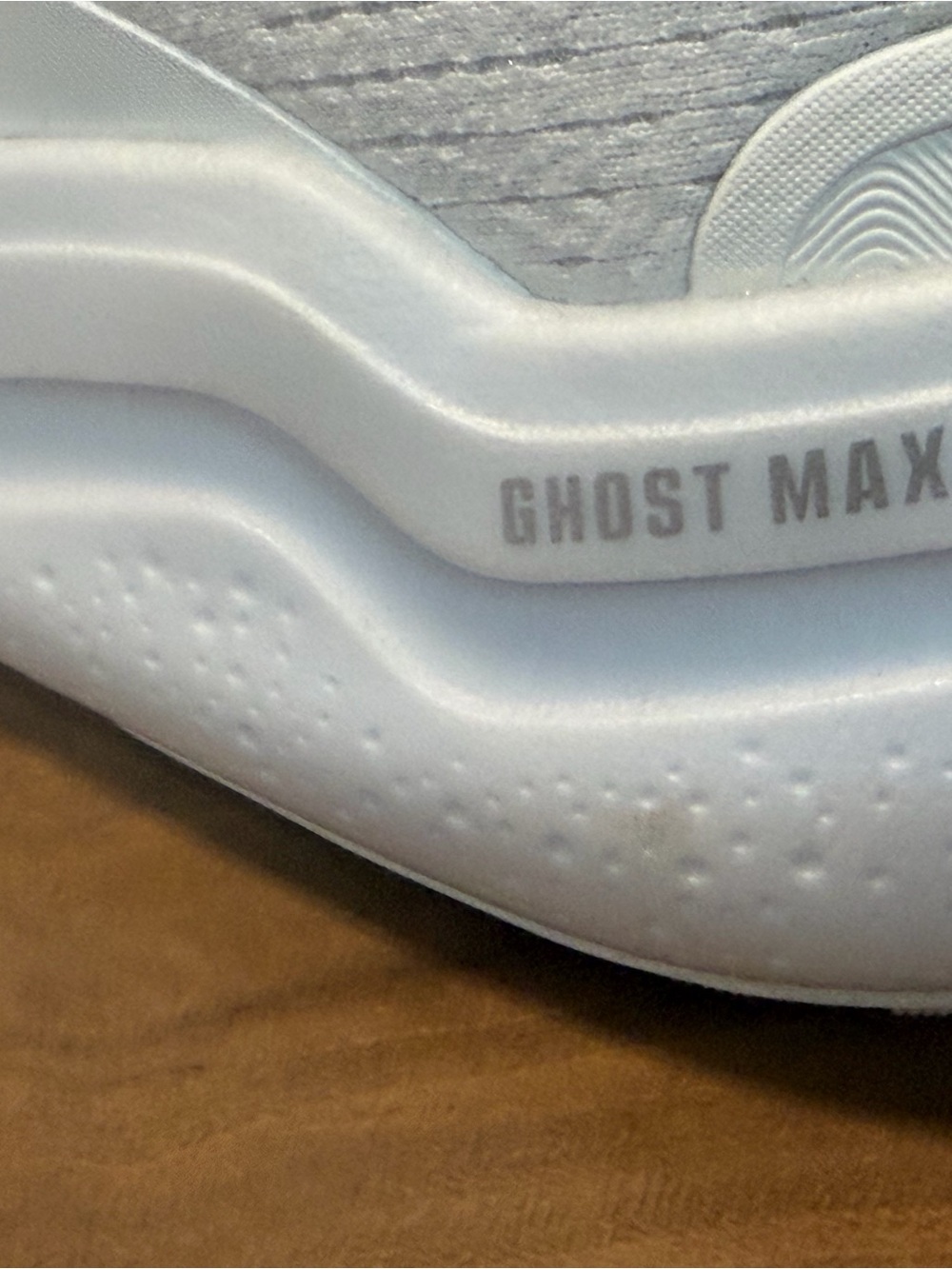 Brooks White Men's Running Sneakers with Subtle Gray Logo - Picture 3 of 10